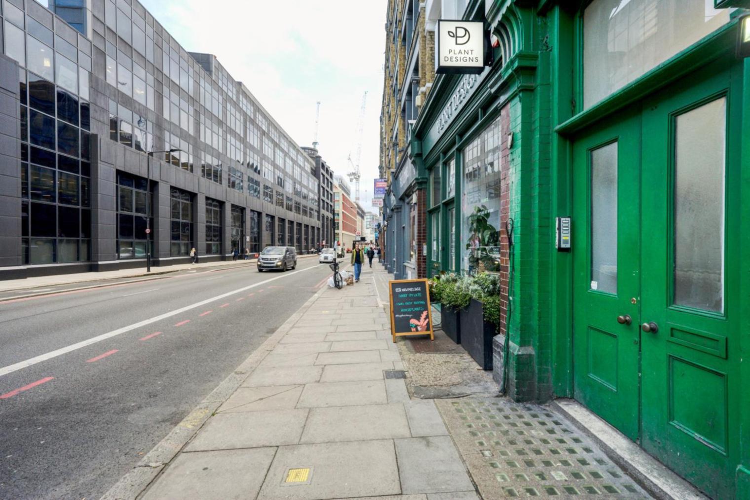 Blueground Clerkenwell Nr Farringdon Stn Lon-95 *